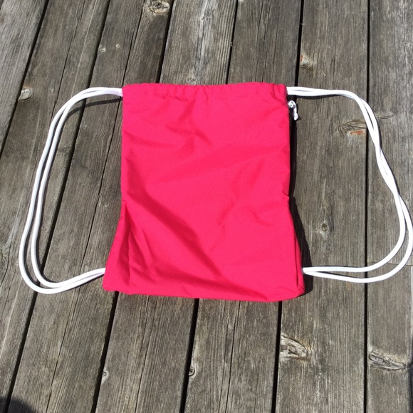New Nike Drawstring Backpack - Picture 2 of 4